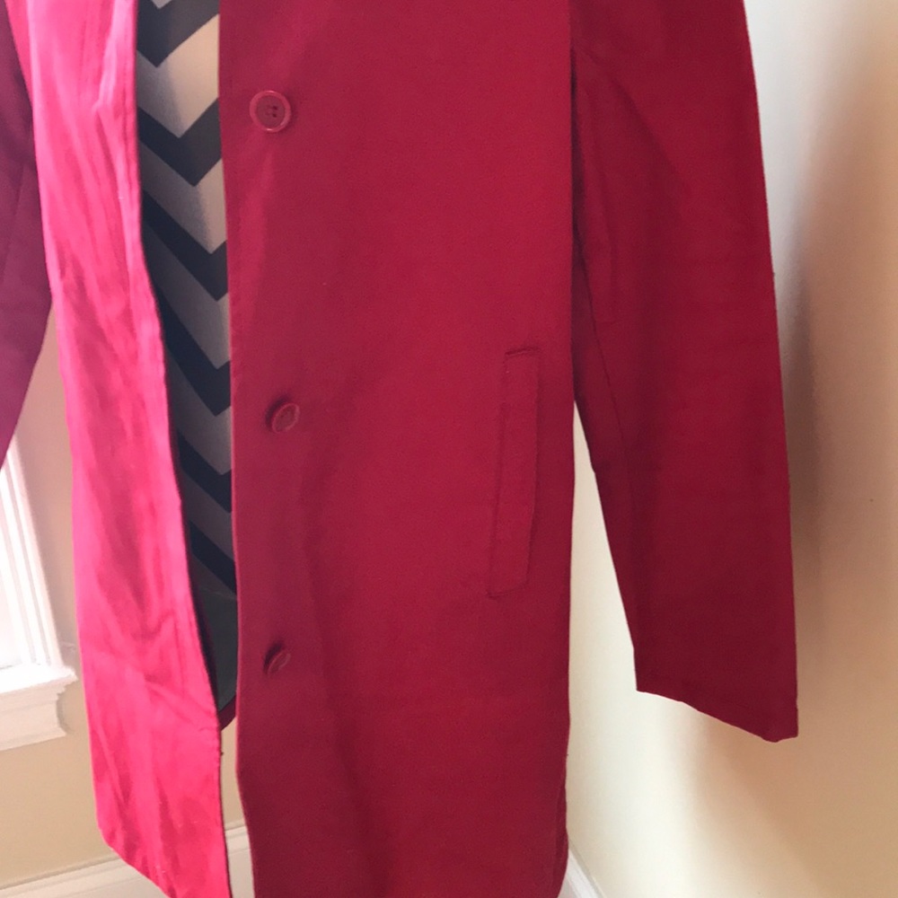 Red Jacket - Picture 4 of 7